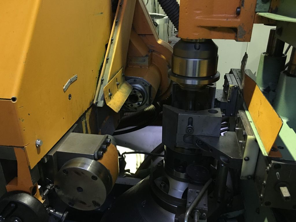 LIEBHERR LC 282 gear Hobbing Machine - Image 3 | WorldMach.com