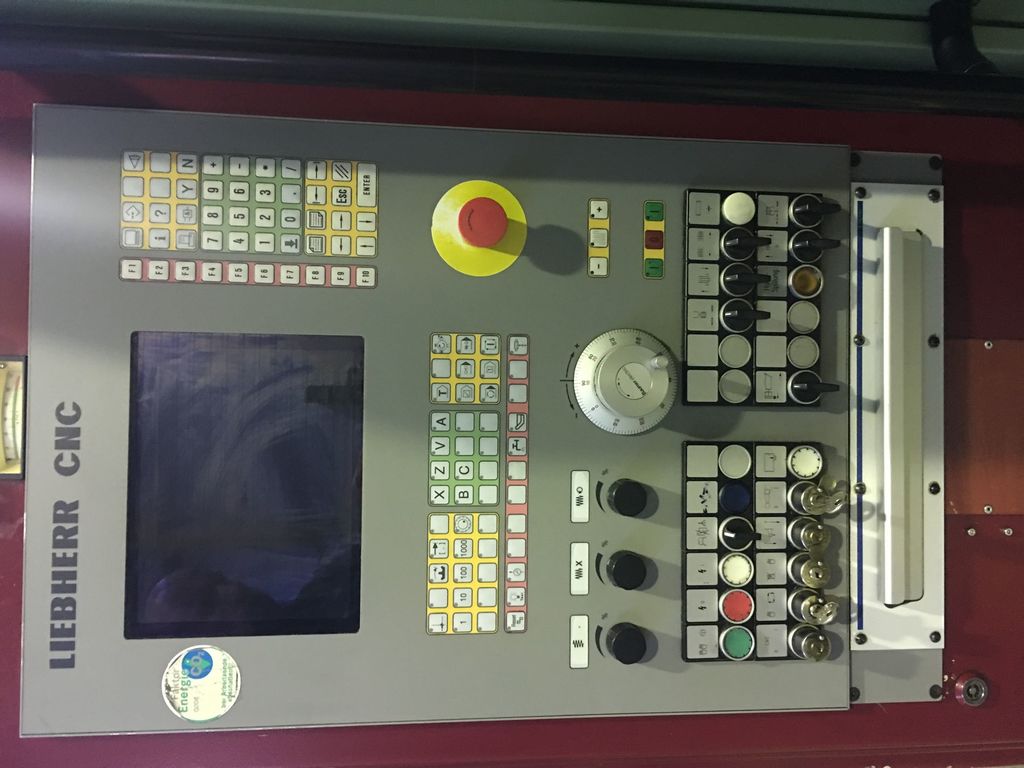 LIEBHERR LC 282 gear Hobbing Machine - Image 5 | WorldMach.com