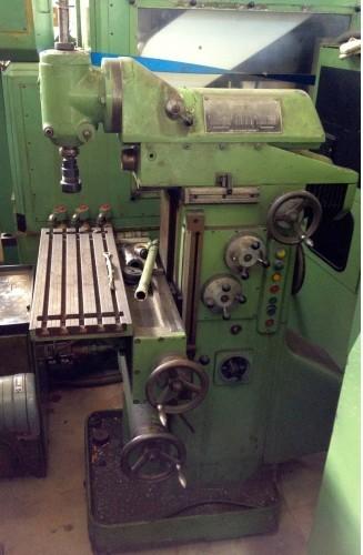 UNIMAC FM 1 X=300 mm Universal milling machine - Image 1 | WorldMach.com