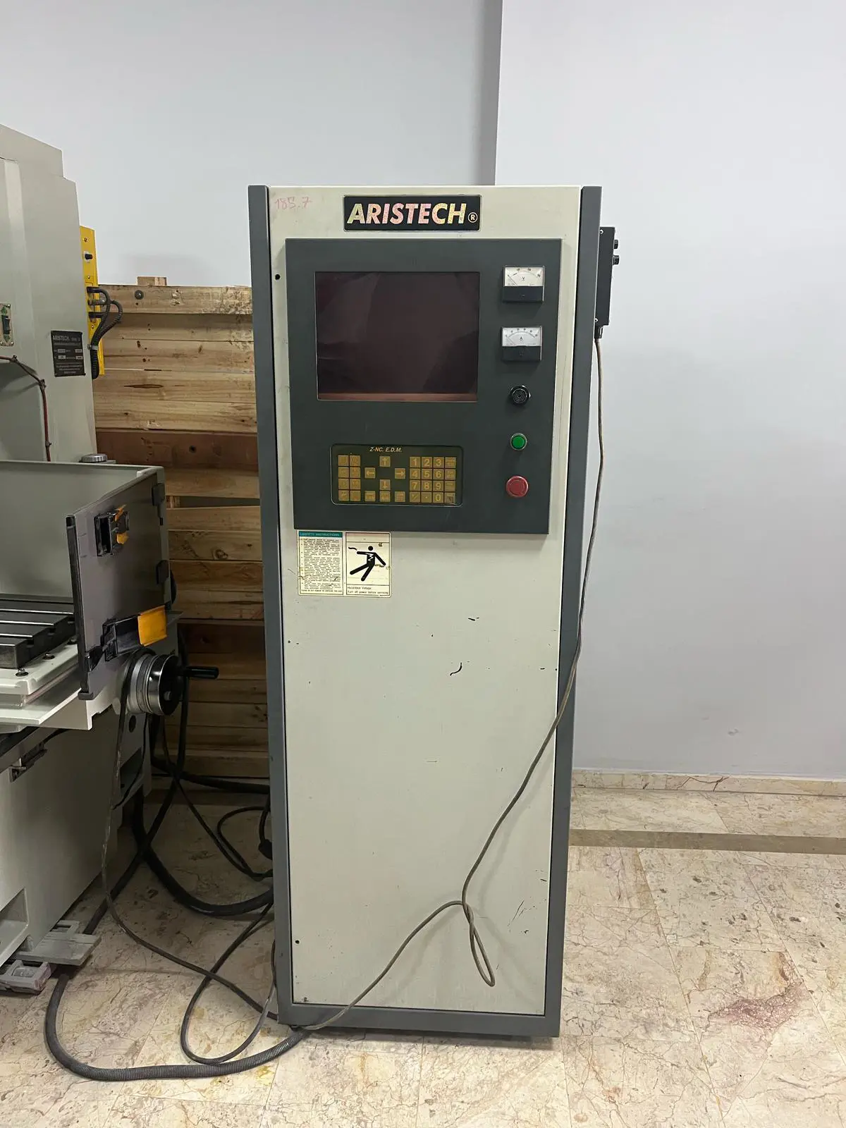 Aristech LS-350 ZNC  - Image 3 | WorldMach.com